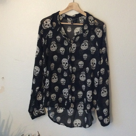 Fun & Flirt Tops - Fun & Flirt Skull Button Up Blouse